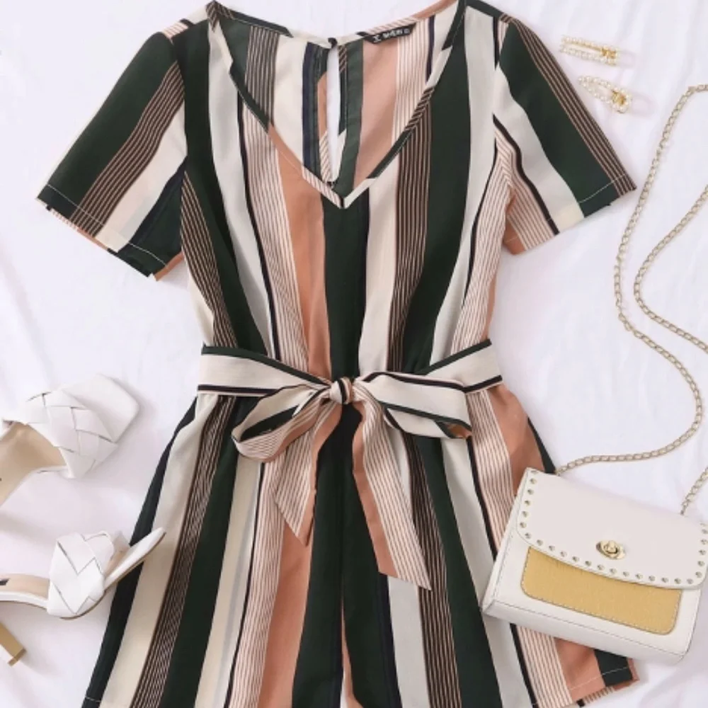 SHEIN Keyhole Back Striped Romper Size 1X - Picture 1 of 2